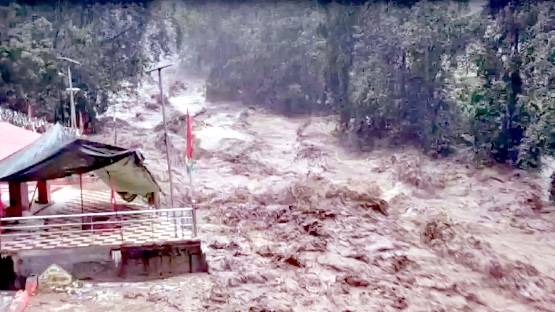 Cloud burst in Doda district, dozens of houses destroyed.